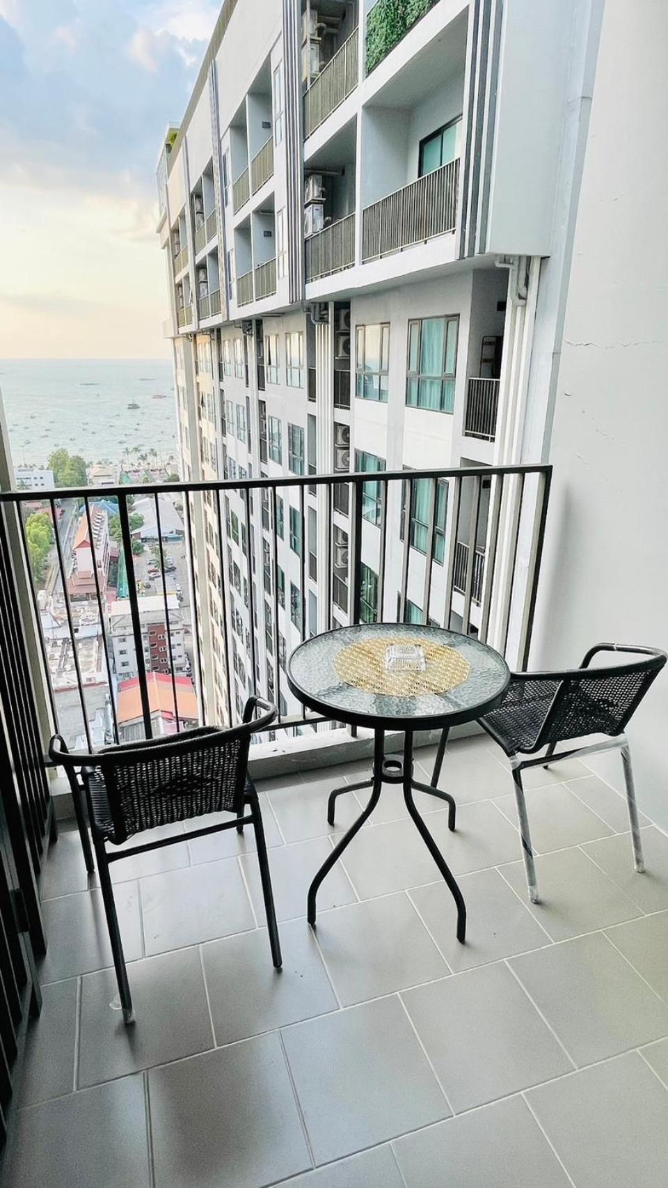 The Base Central Pattaya 2 Bed 2 Bath By Numam Zewnętrze zdjęcie