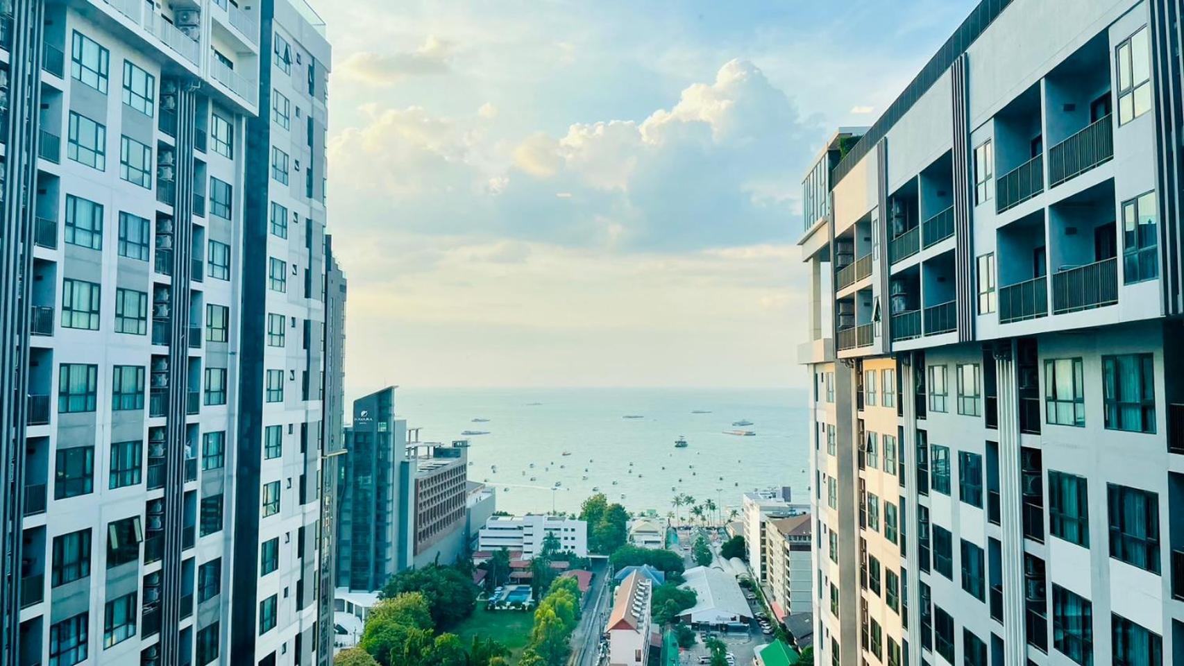 The Base Central Pattaya 2 Bed 2 Bath By Numam Zewnętrze zdjęcie